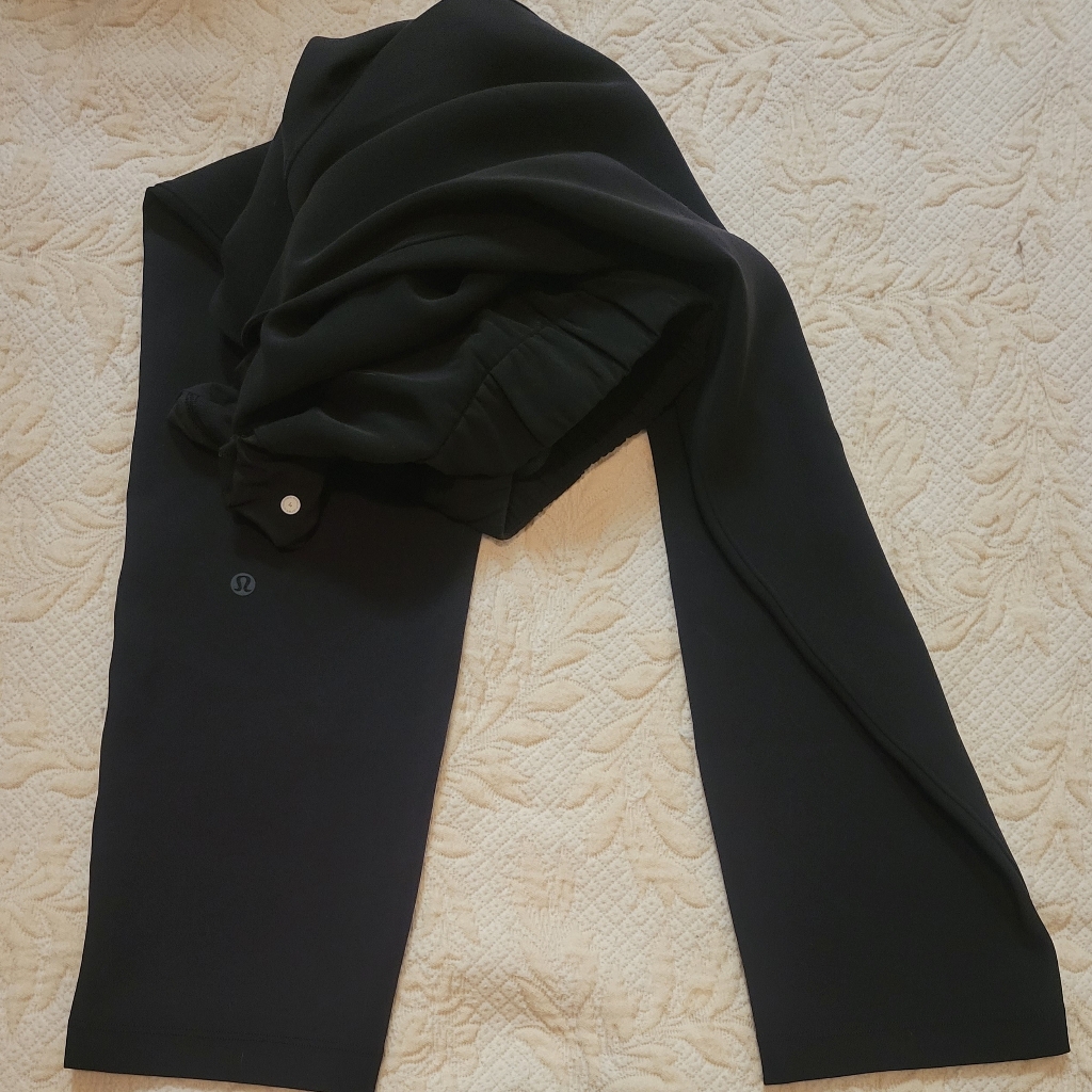 Lululemon Authentic